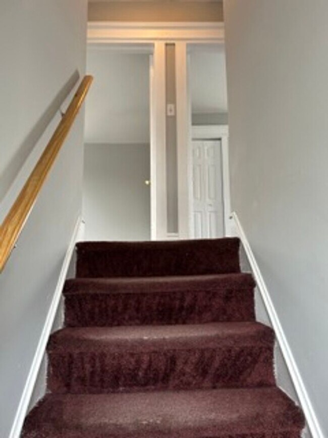 3 Bedroom, 1 bathroom house in Pleasantvil... Rental For Rent in