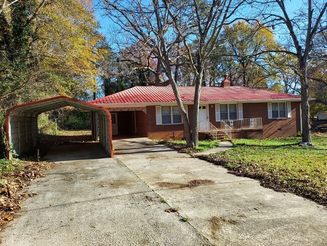 Photo - 115 Simpson St