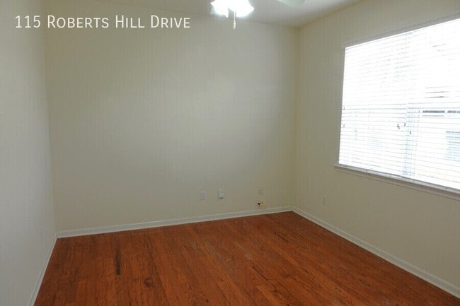 Photo - 115 Roberts Hill Dr