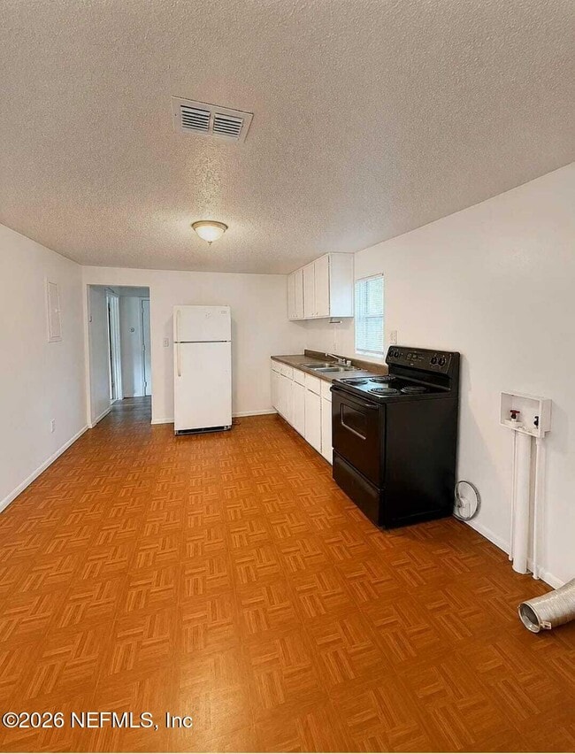 Photo - 2112 Tuskegee Rd
