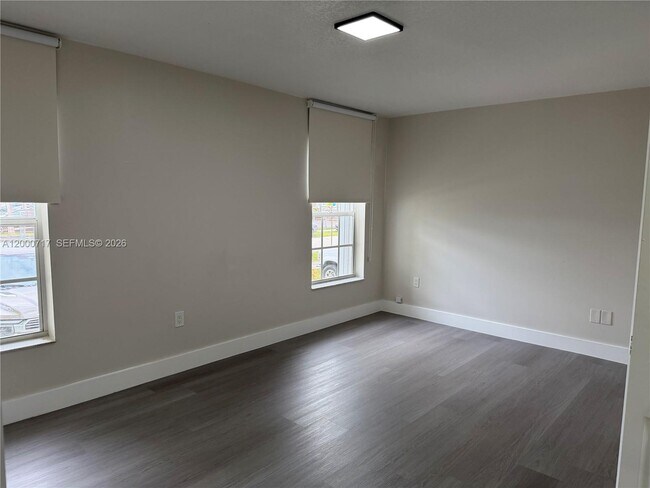 Photo - 9760 SW 210th St