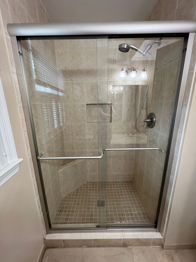 Photo - 7902 Richfield Rd