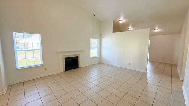 SOUTHSIDE - CHARMING 3 BEDROOM/2 BATH HOME AVAILABLE NOW!