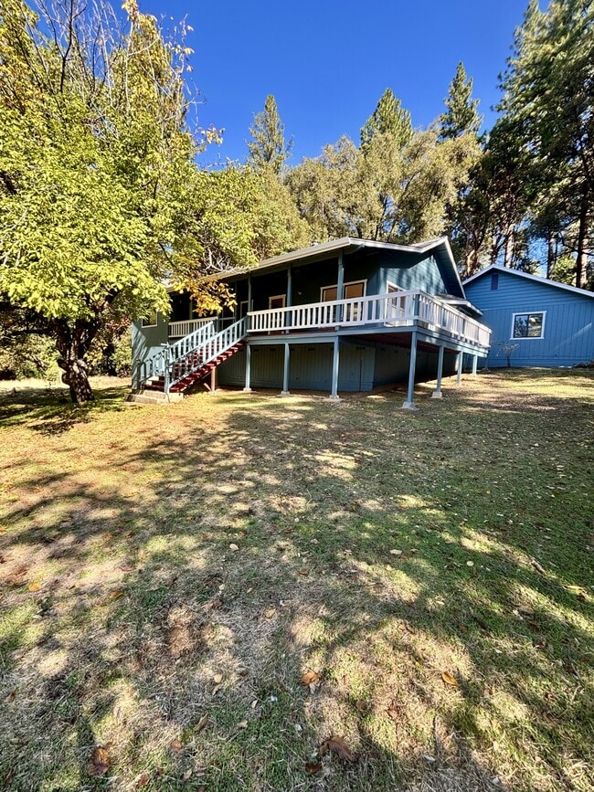 Building Photo - 11790 N Bloomfield Rd