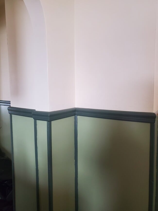 kitchen hall to bathroom - 321 Odell Ave Unit 1