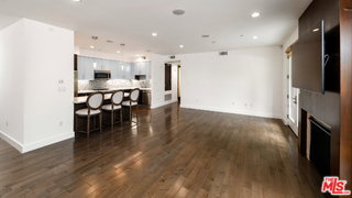 Photo - 1304 S Roxbury Dr