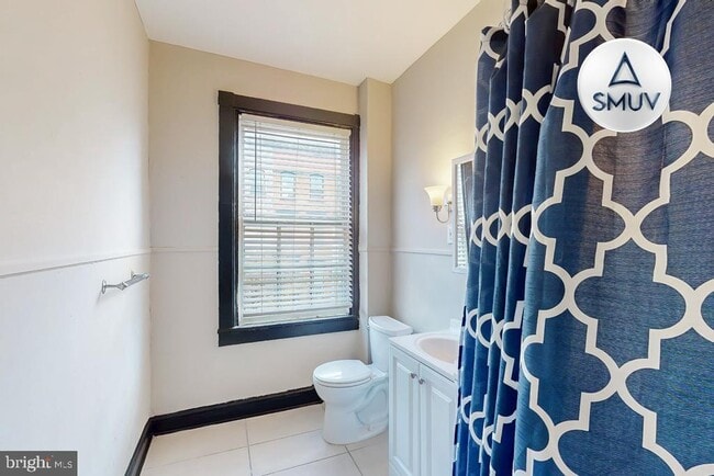 Photo - 24 E Madison St