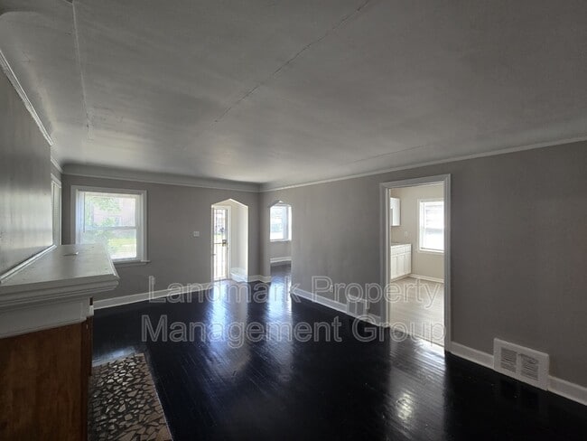 10391 Roxbury St