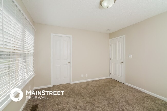 Photo - 189 Deer Park Way
