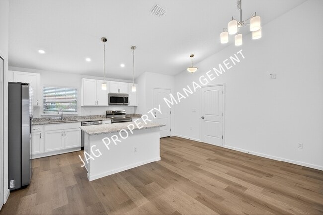 Photo - 251 Vin Rose Cir SE