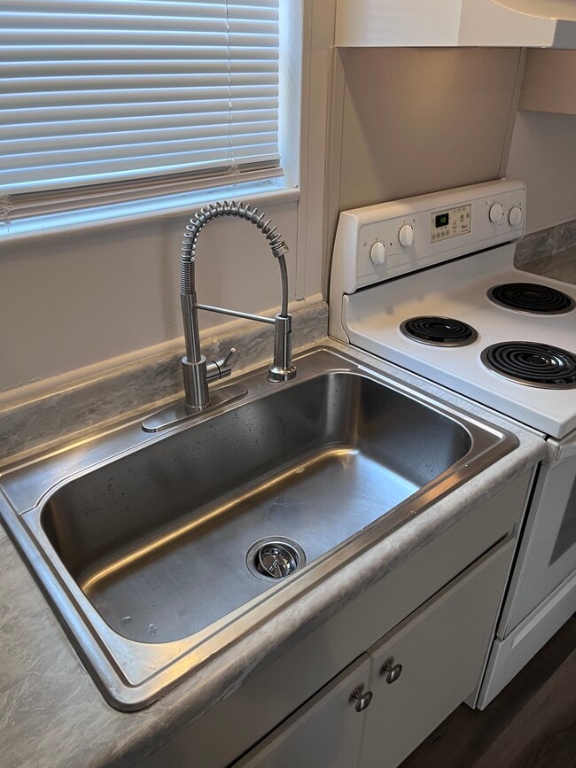 Photo - 4111 Daisy Ln