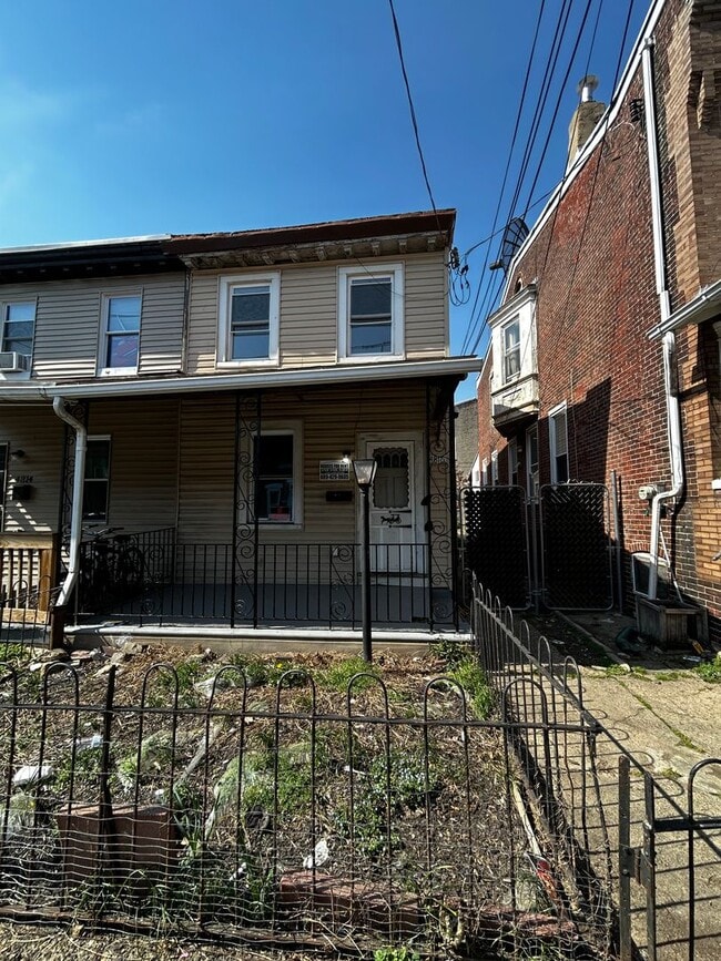 Photo - 2 bed 1 bath large property with big yard