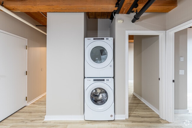 2BR, 1BA - Laundry