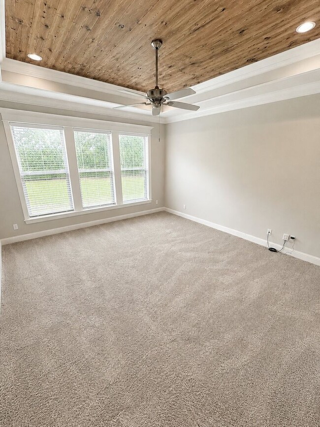 Photo - Forest Hills Subdivision!