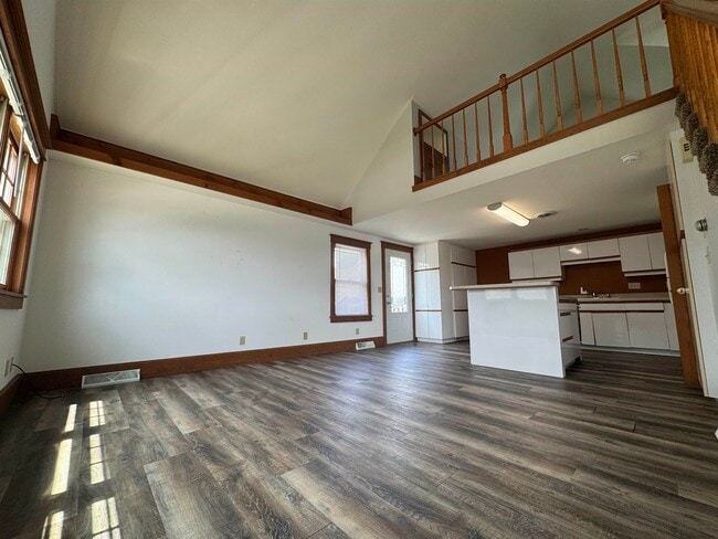 Photo - 208 W Main St Unit 208
