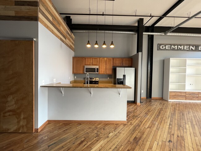 Photo - 2003 Brooklyn St Unit 210