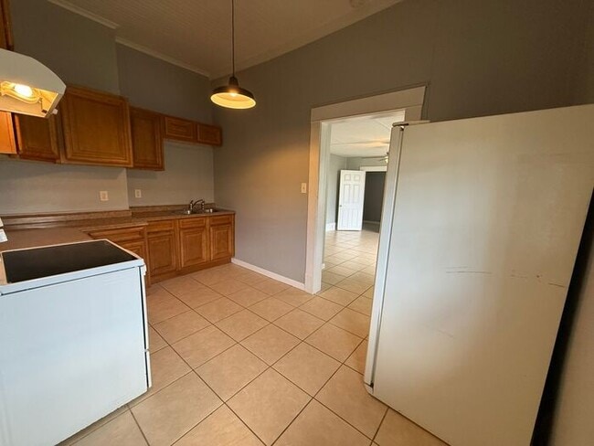 Photo - Pensacola - Downtown - 1 bedroom, 1 bathroom - partial utilities included