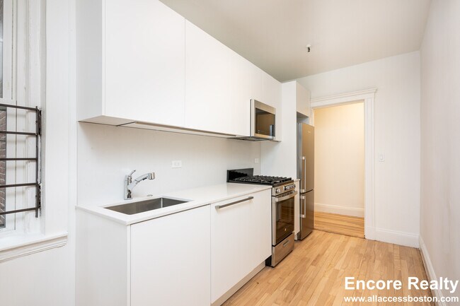 Photo - 288 Chestnut Hill Ave Unit 12