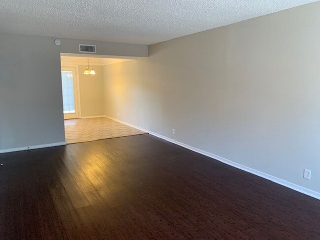 Photo - 1865 Poplar Woods Cir E