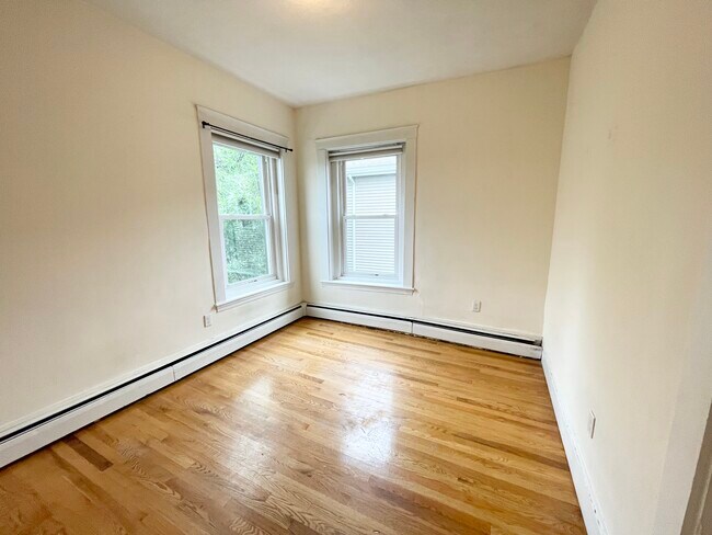 Photo - 92 L St Unit 3