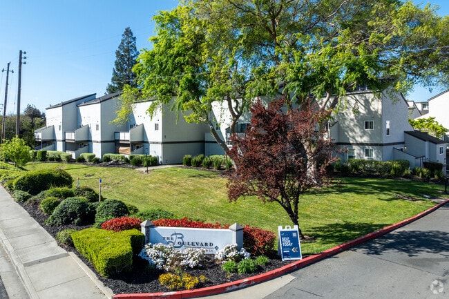 Photo - The Boulevard