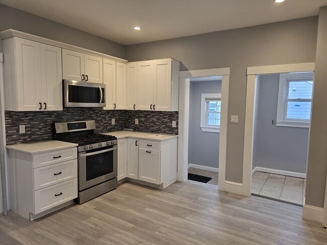 Building Photo - 26 Highland Ave