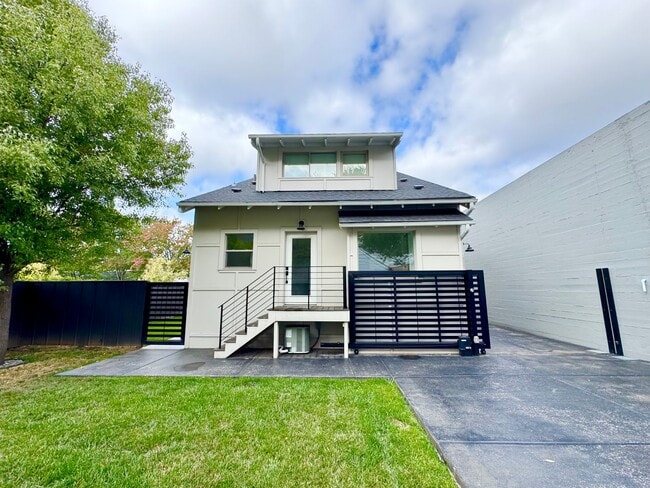 Building Photo - JHOP05 Unit 3556