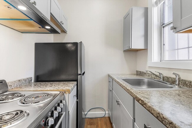 Photo - 2318 Santa Clara Ave Unit 2318 Santa Clara Ave #E - LU