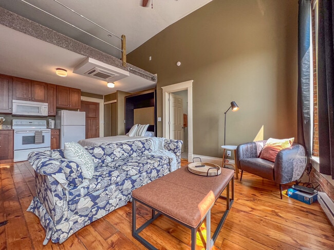 Photo - 1175 Iowa St