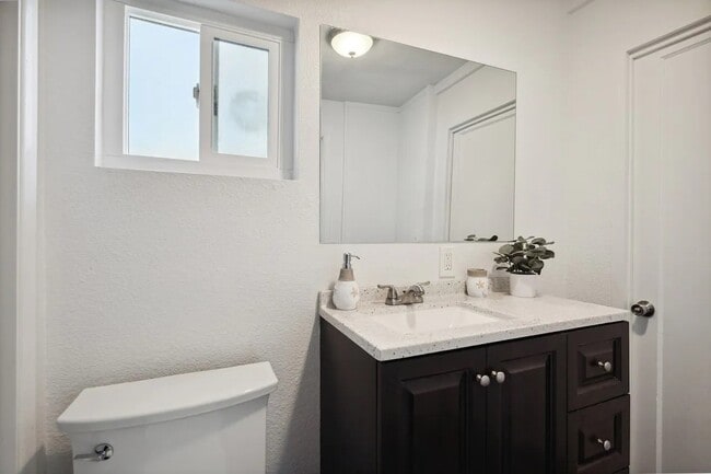 Photo - 2140 Reed Ave