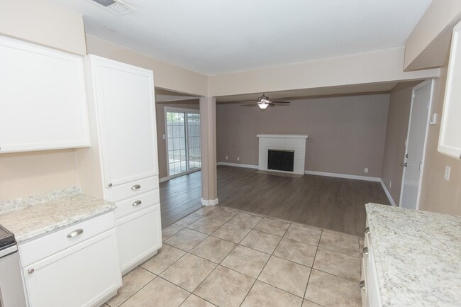 Photo - 3022 W San Gabriel Ave