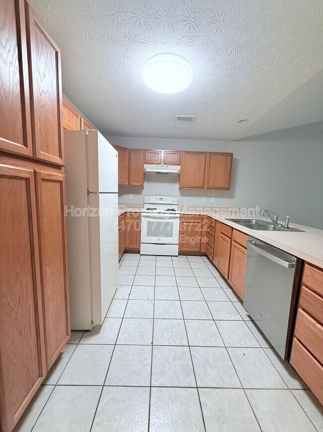 4003 Hidden Hollow Dr