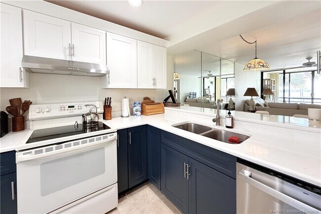 Photo - 1950 SW Palm City Rd Unit 12305