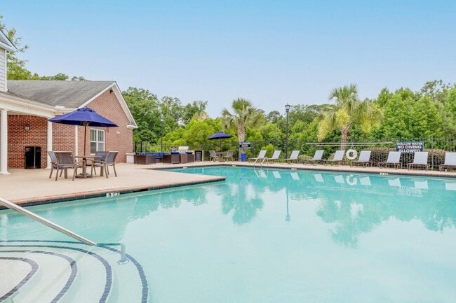 The Overlook At Golden Hills Apartment Homes