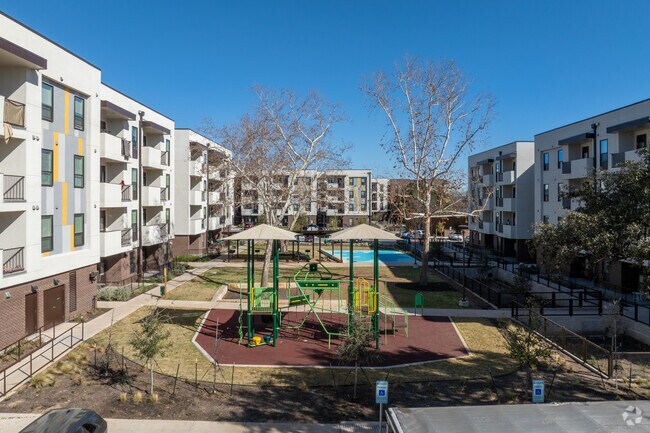 Photo - Pathways at Chalmers Courts West