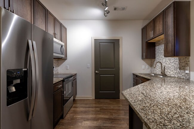 Photo - Artisan on 18th