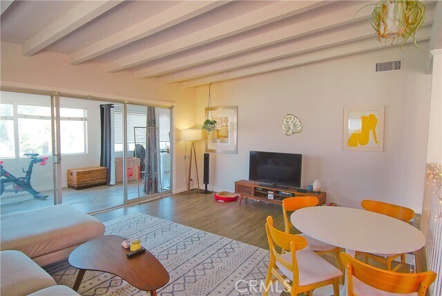 Photo - 1446 Manhattan Beach Blvd