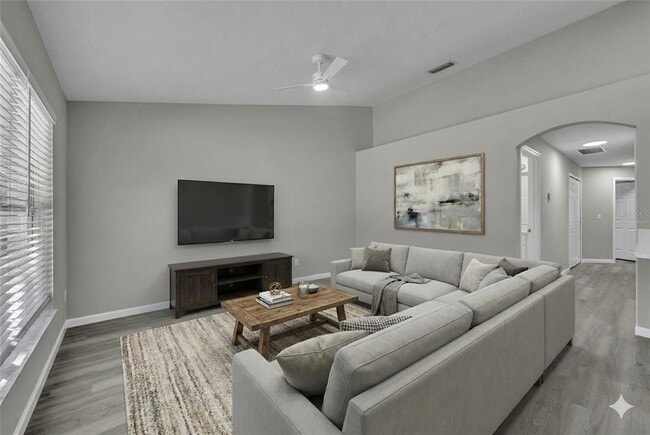 Photo - 782 LINCOLN Pky