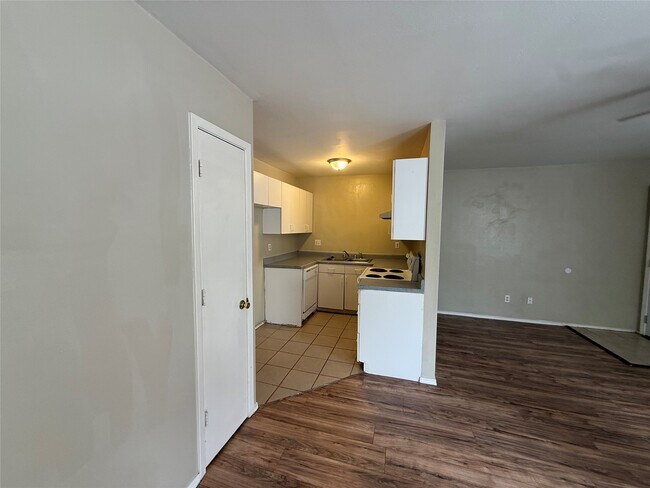 4714 Oleander St Unidad D