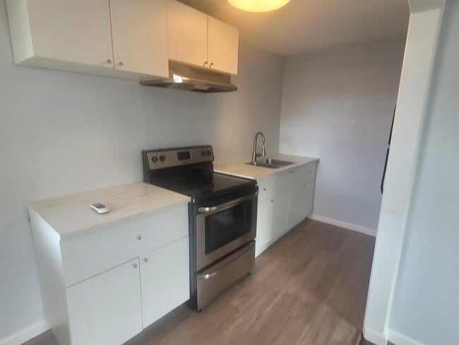 1017 E Moreland St Unit 3