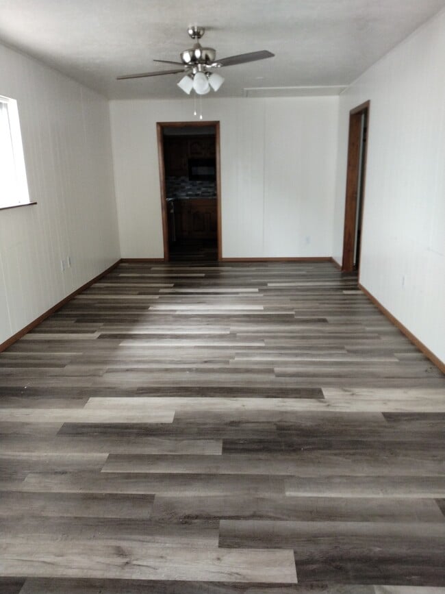 1409 NW Logan Ave