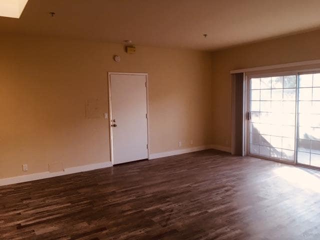 Photo - 1047 El Camino Real