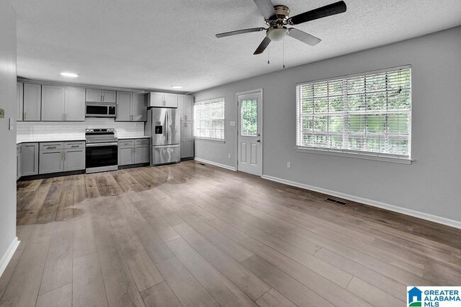 Photo - 1051 Ivy Creek Trail