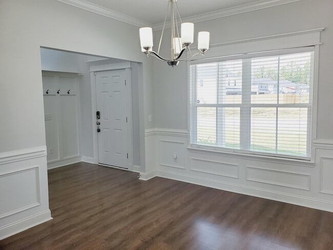 Photo - 65 Thorp Circle