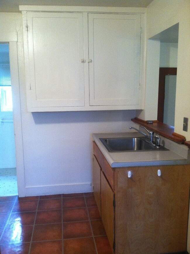 Photo - 608 E 15th Alley Unit B