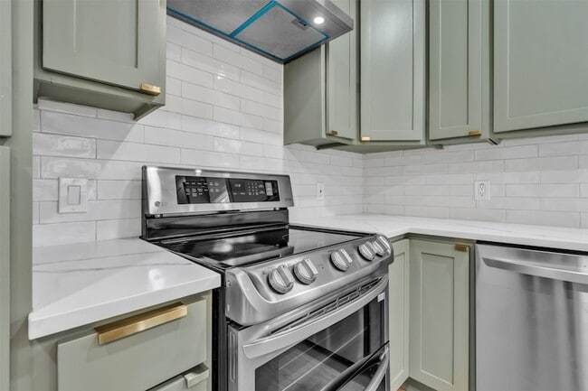 Photo - 601 Pearson Ave