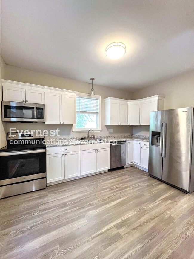 Photo - 610 N 9th St