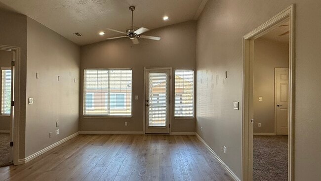 1174 s. Meadow Fork Rd. #6 Unidad Bed 3