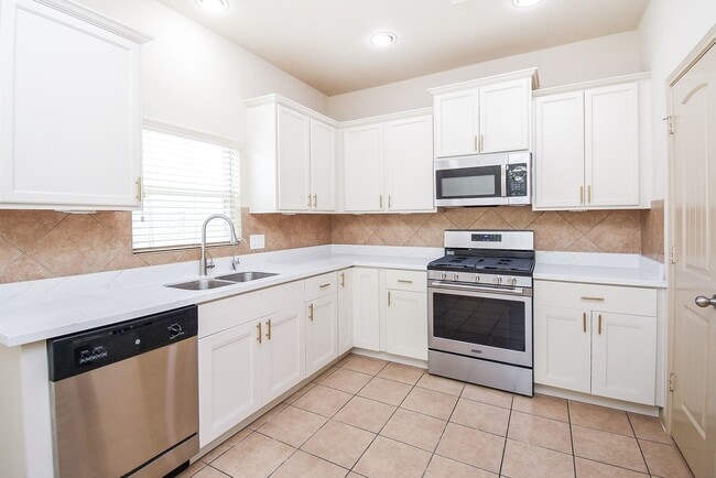 Photo - 2106 Harmon Crest Ct