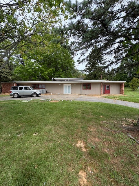 Photo - 2406 Browns Mill Rd House